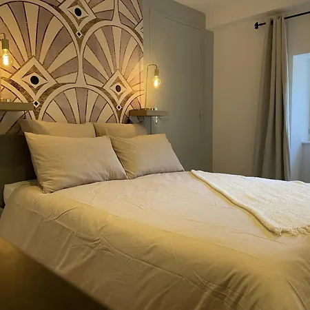 Sous L Oeil D Horus, De Charme Apartment