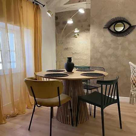 Apartment Sous L Oeil D Horus, De Charme Figeac